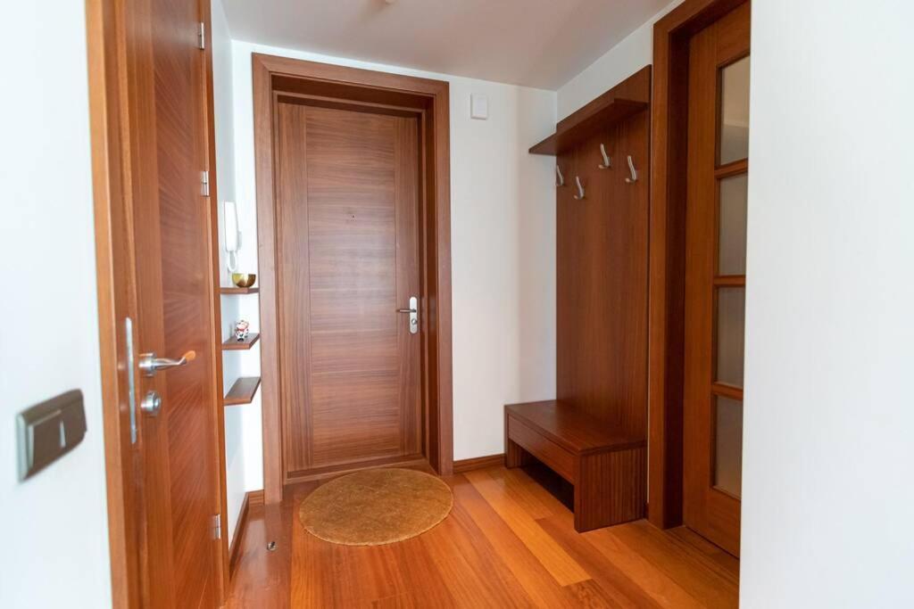 Cozy River-Side Apartment Right In Рига Екстер'єр фото